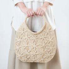 画像をギャラリービューアに読み込む, ブロッサムバッグ_BLM
